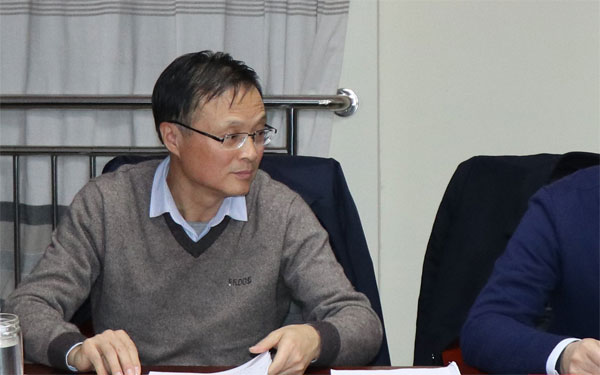 助力信陽經(jīng)濟(jì)高質(zhì)量發(fā)展——訪信陽華信投資集團(tuán)董事長(zhǎng)萬漢華