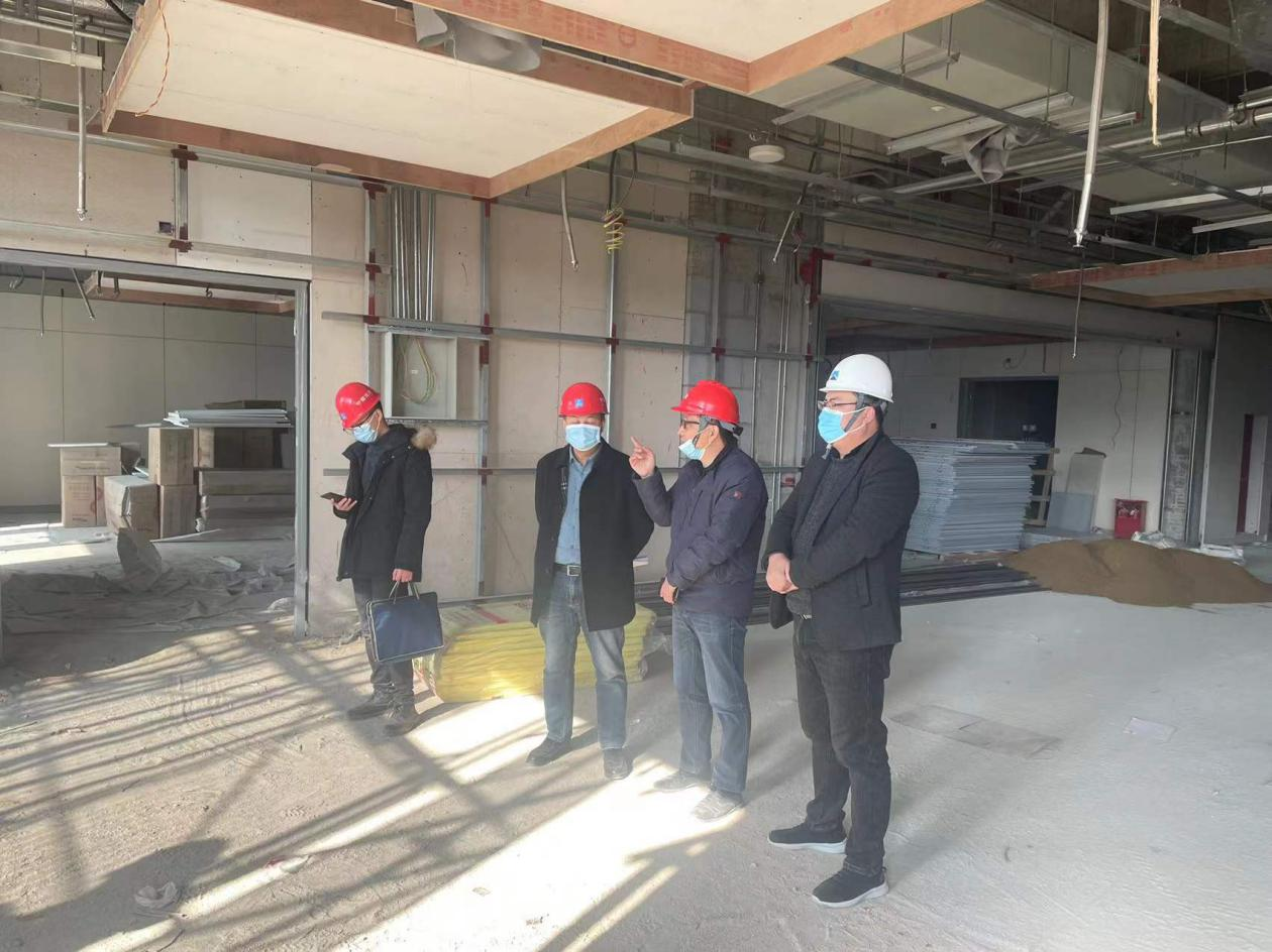 信陽華信投資集團(tuán)組織開展在建項(xiàng)目安全專項(xiàng)檢查
